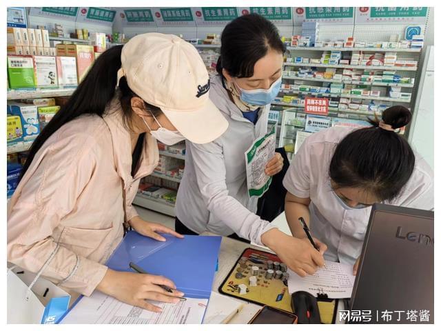 昆明最新小药店愿意套现的原因方法分析(最方便真实的昆明急用钱24小时套医保卡方法)